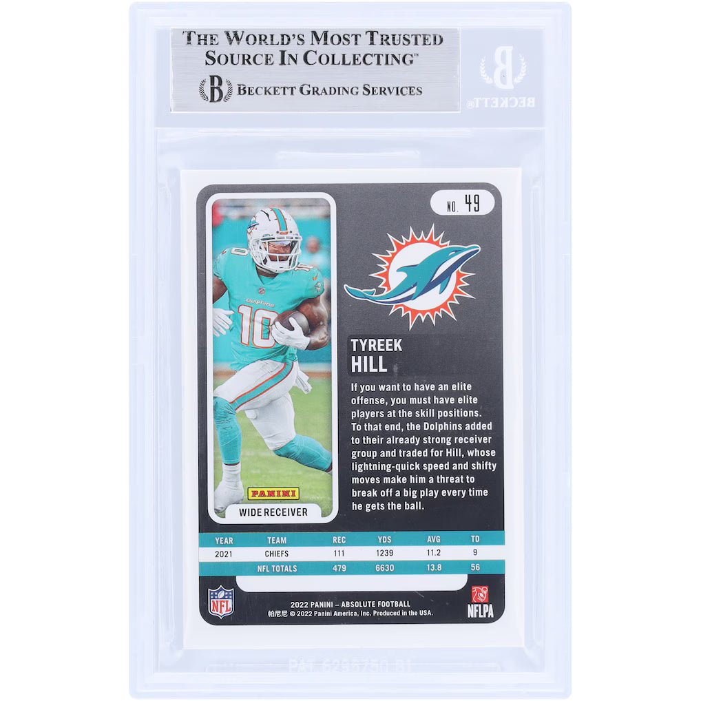 2022 Absolute Tyreek Hill Spectrum Red Beckett/Fanatics Authentic Autograph