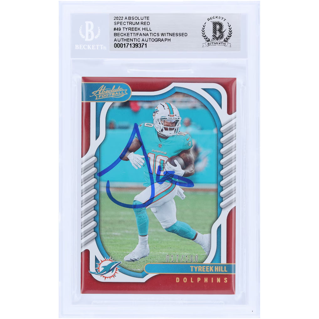 2022 Absolute Tyreek Hill Spectrum Red Beckett/Fanatics Authentic Autograph