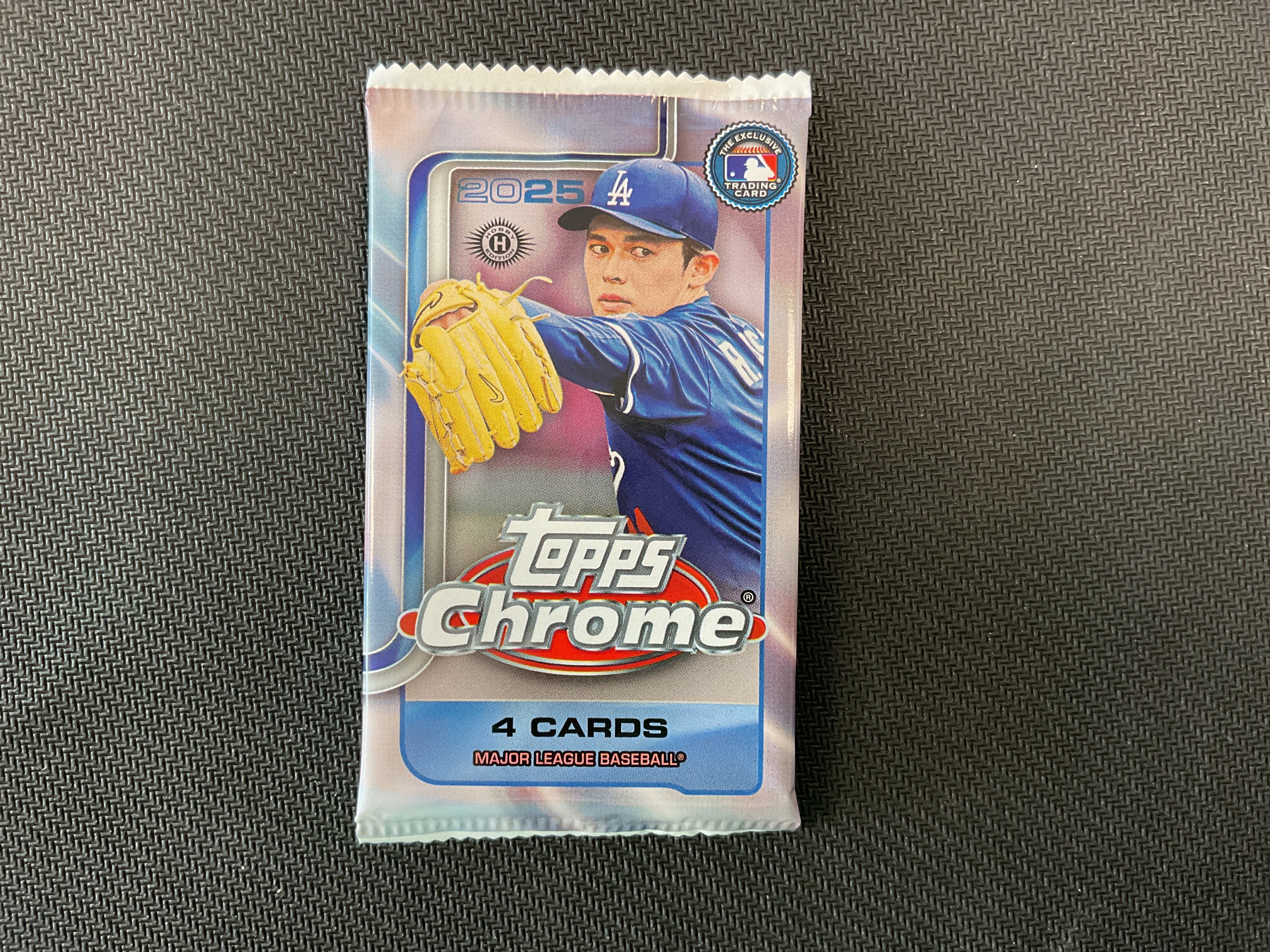 2025 Topps Chrome MLB Hobby - Pack